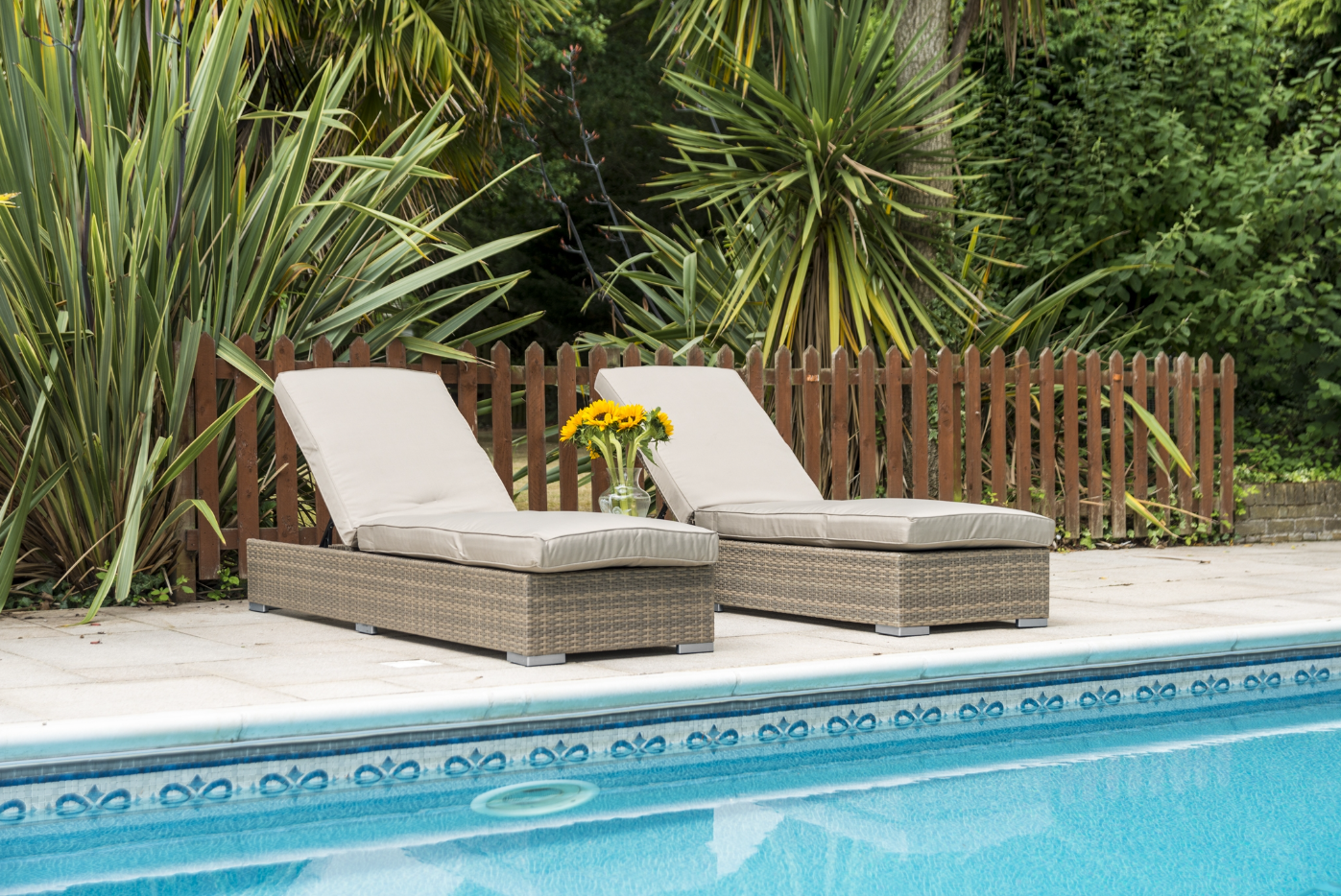 Sandringham Double Sun Lounger Set